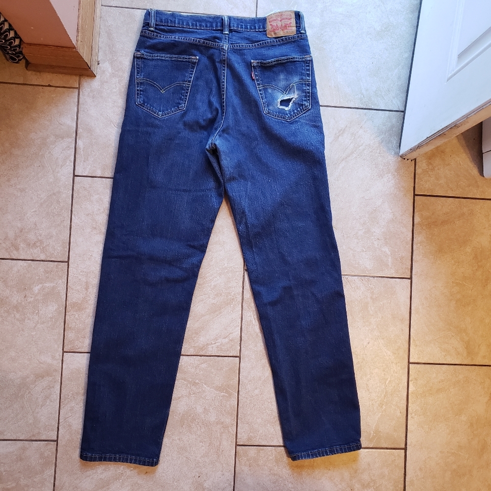 Levi's 550 Relaxed Fit dark wash distressed Straight Jeans TALL 36x36